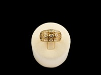 Anel ouro 19,2Kt com brilhantes