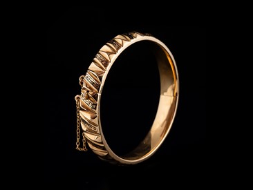 Escrava ouro e Esmalte