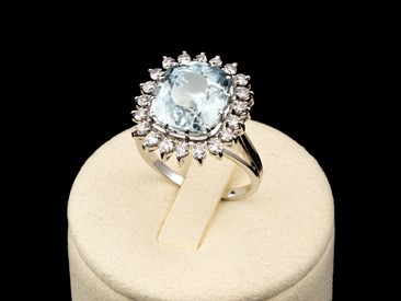 Anel Ouro Branco Diamantes Água Marinha