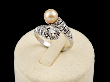 Anel Ouro Branco Diamantes Pérola