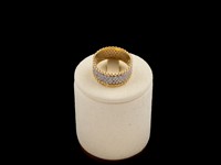 Aliança ouro com zirconias